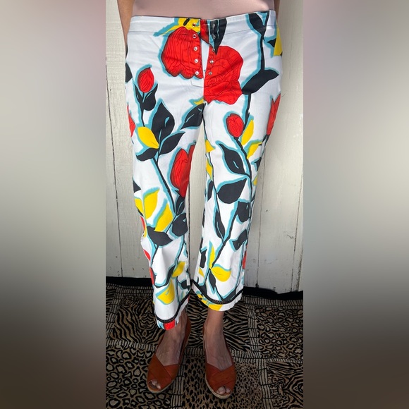 Hype Floral Print Capri Pants (8) - Picture 3 of 17
